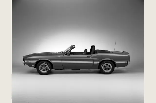 Shelby GT500 convertible 1969, archivo Ford; la familia también incluyó SportsRoof.