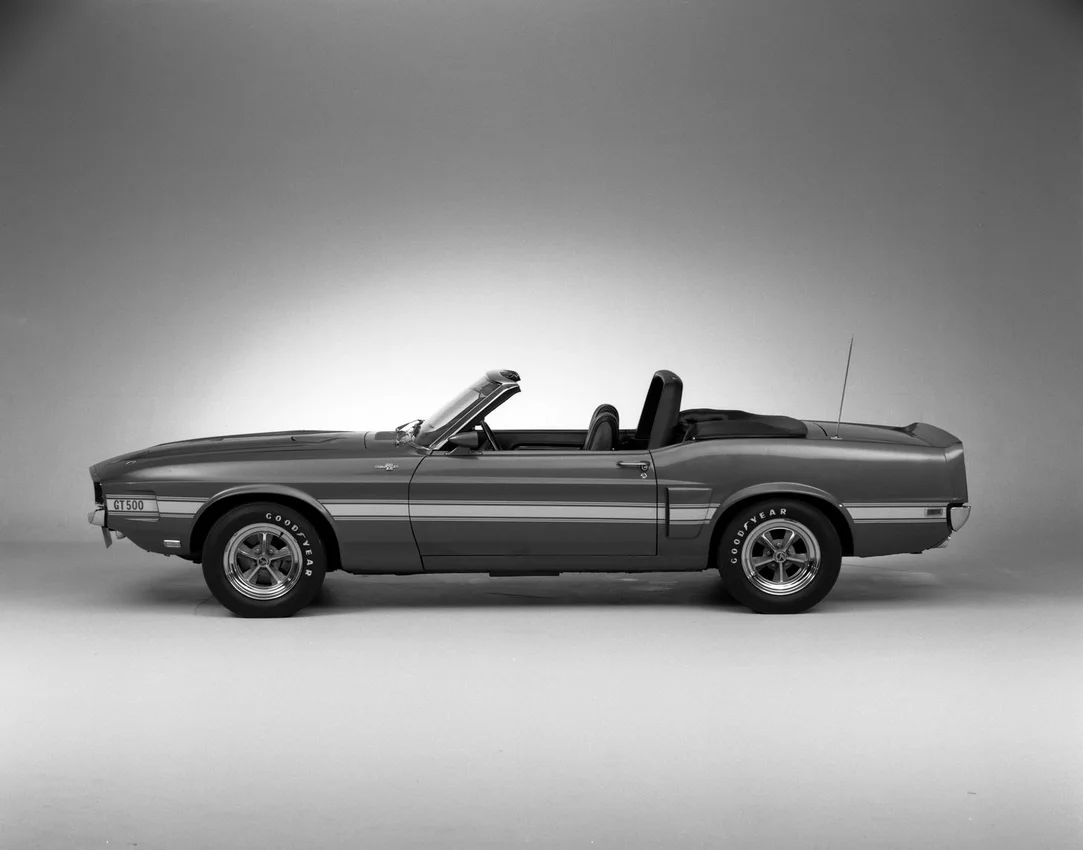 Shelby GT500 convertible 1969, archivo Ford; la familia también incluyó SportsRoof.