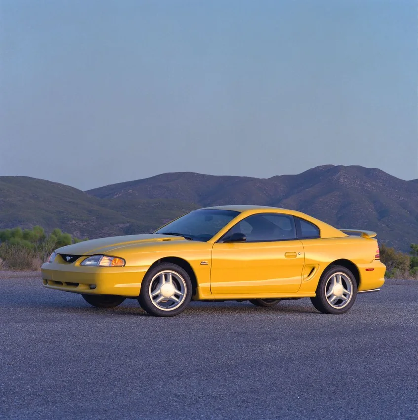 Mustang GT coupé 1994, fotografía Ford.