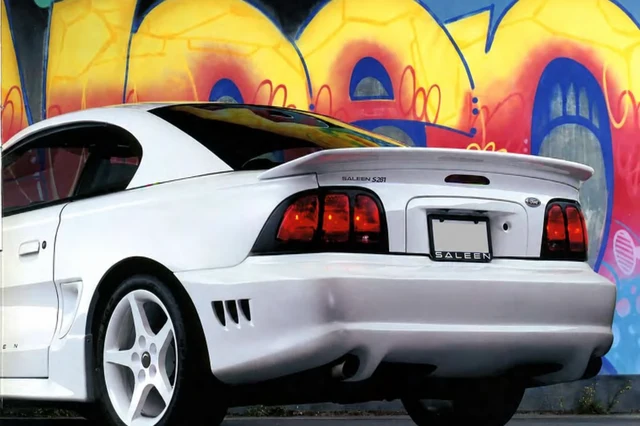 Saleen S281 1998, fotografía del folleto original de Saleen. Patente ocultada por privacidad.