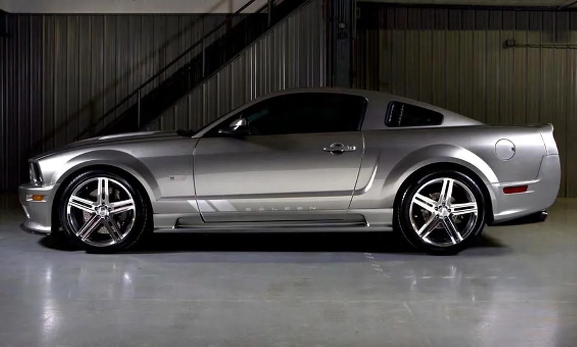 Sterling Edition 2008, fotografía del folleto oficial Saleen.